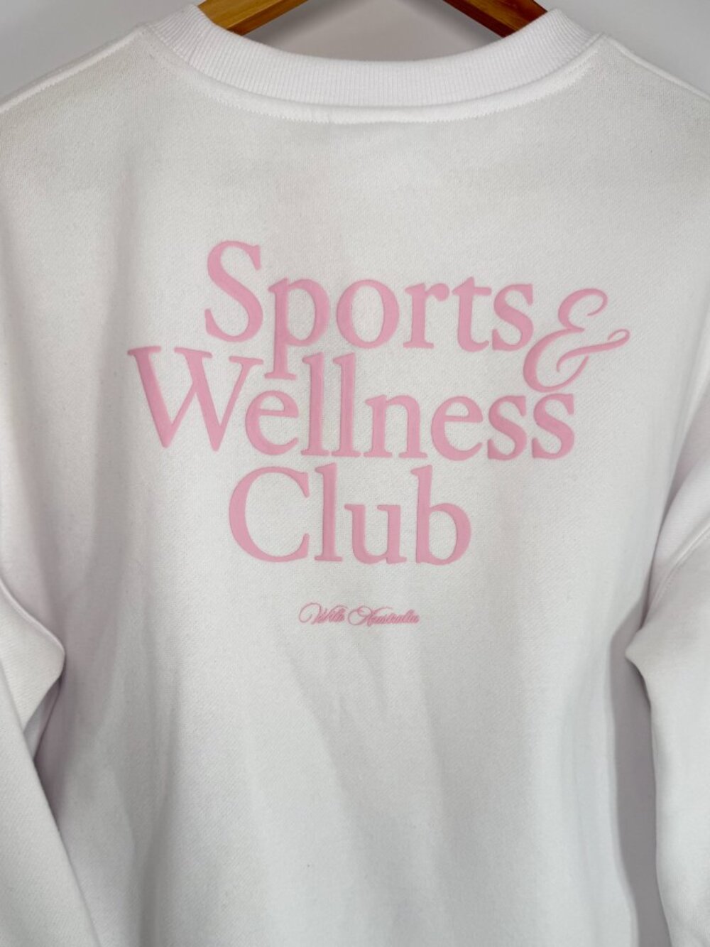 Wilo Sports & Wellness Club Oversized Sweatshirt White Pink NWT Small Crewneck